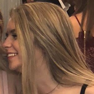 Meet your Posher, Vivian